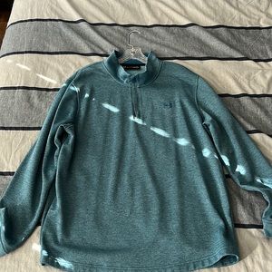 1/4 Zip Under Armour in great shape! Lightly worn / Smoke free home.